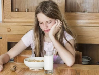 Νευρική ανορεξία: Μην αγνοείτε αυτά τα συμπτώματα